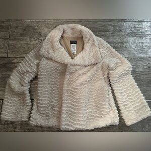Patagonia pelage faux fur - like new